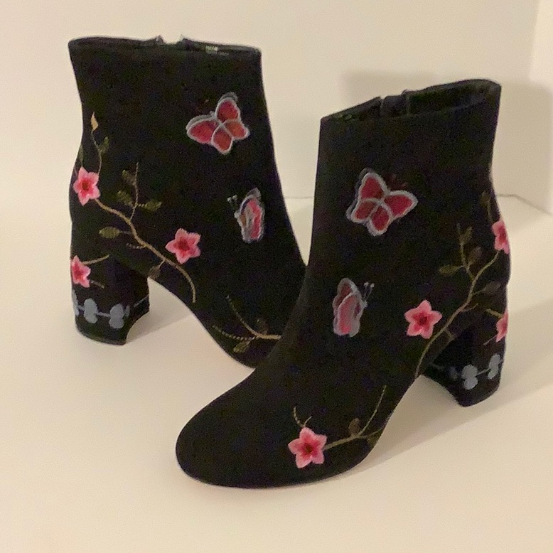 Brand New Nanette Lepore Blk Embroidered Booties